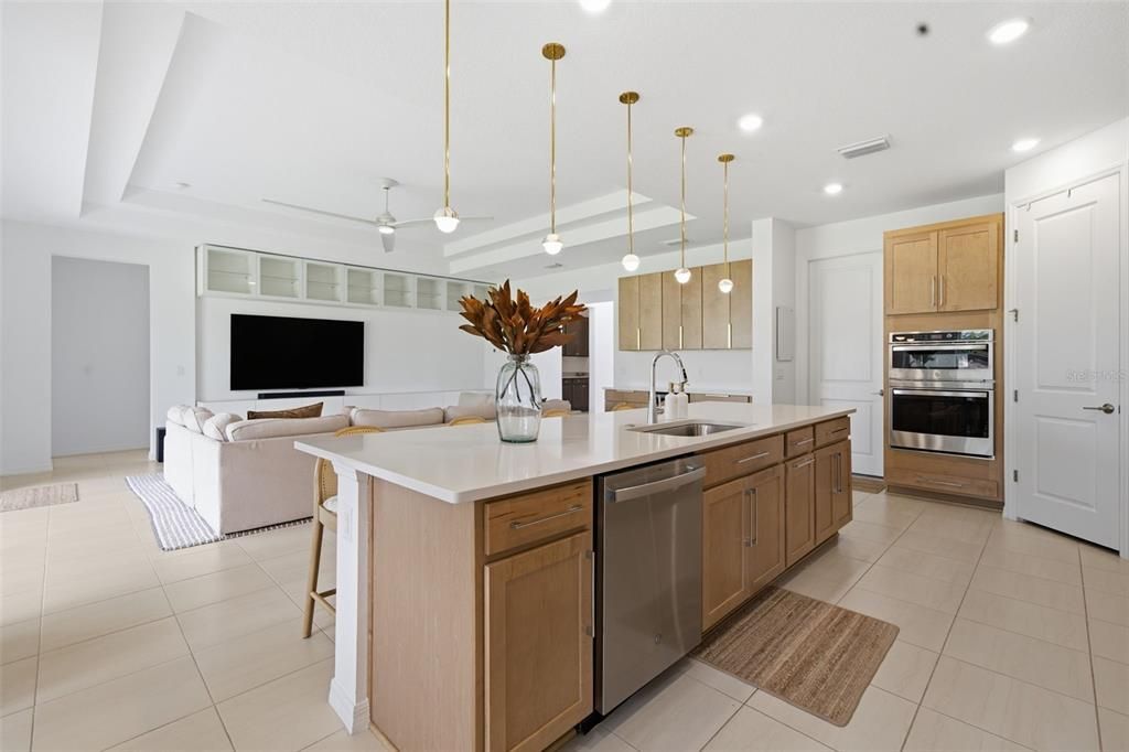For Sale: $849,900 (5 beds, 4 baths, 3428 Square Feet)