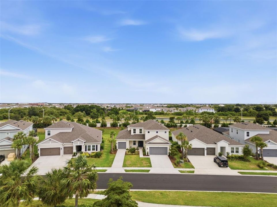 For Sale: $849,900 (5 beds, 4 baths, 3428 Square Feet)