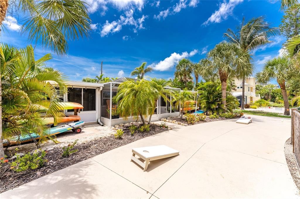 For Sale: $4,180,000 (12 beds, 0 baths, 5151 Square Feet)