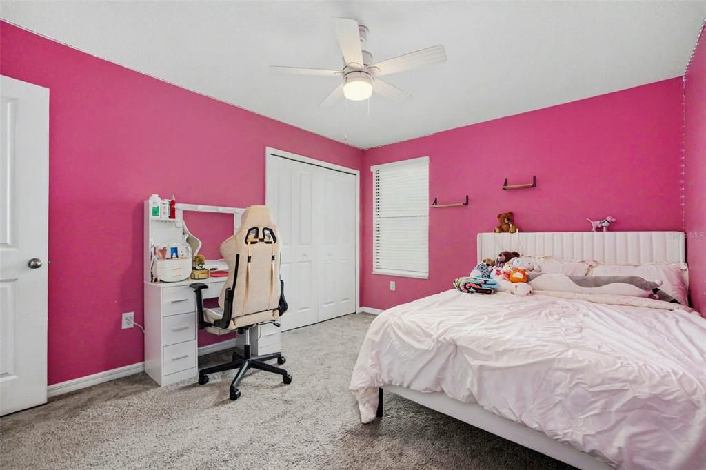 For Sale: $425,000 (6 beds, 3 baths, 3362 Square Feet)