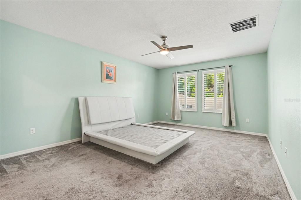 For Sale: $425,000 (6 beds, 3 baths, 3362 Square Feet)