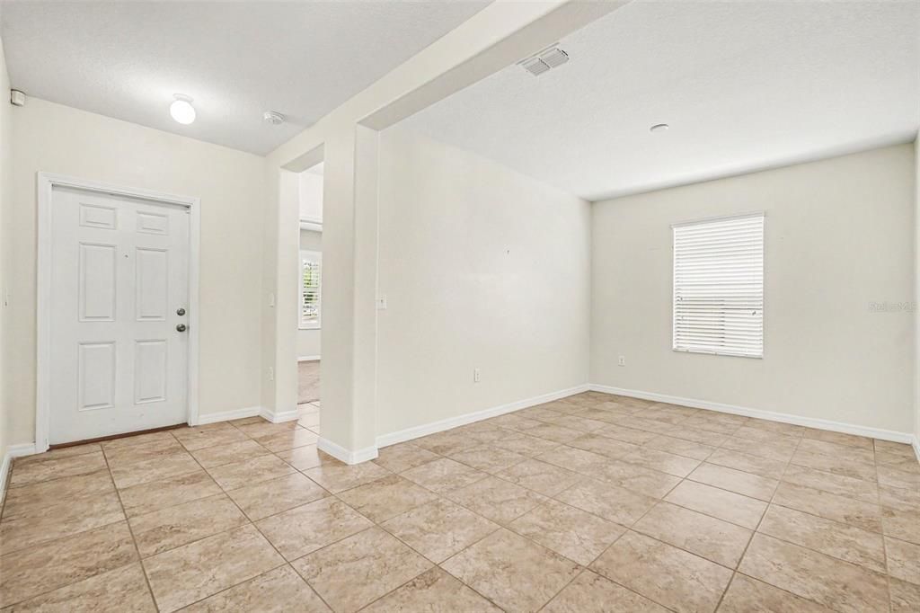 For Sale: $425,000 (6 beds, 3 baths, 3362 Square Feet)