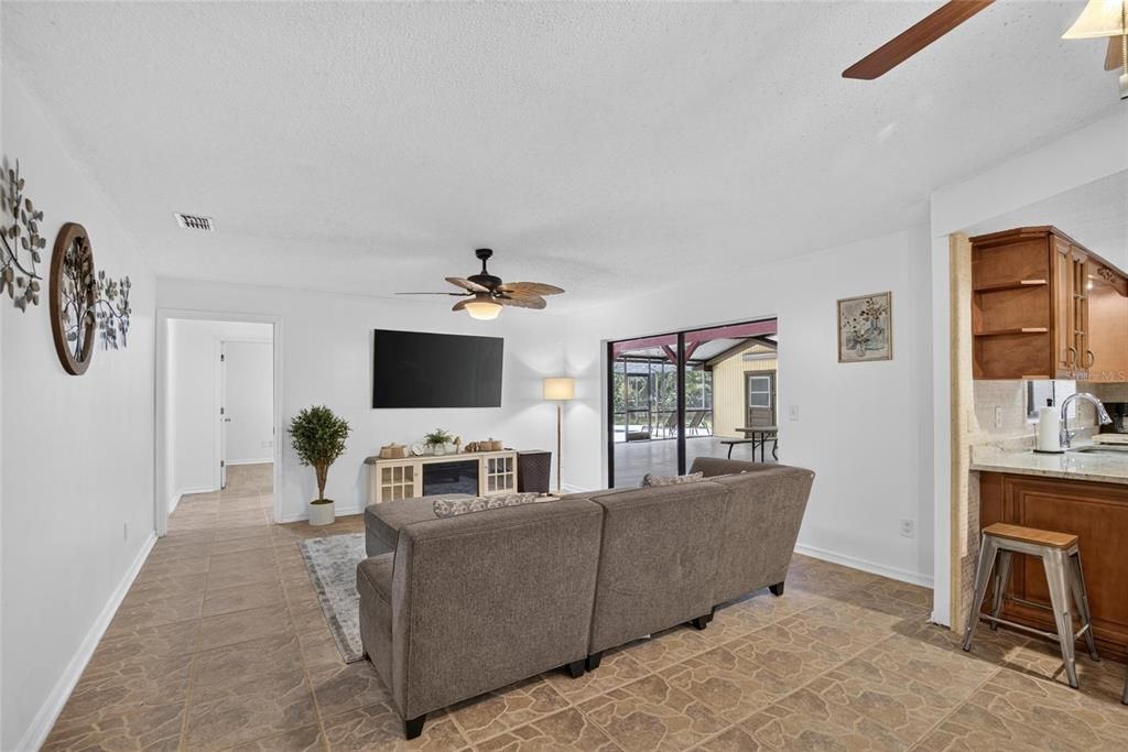 For Sale: $629,000 (4 beds, 3 baths, 2164 Square Feet)