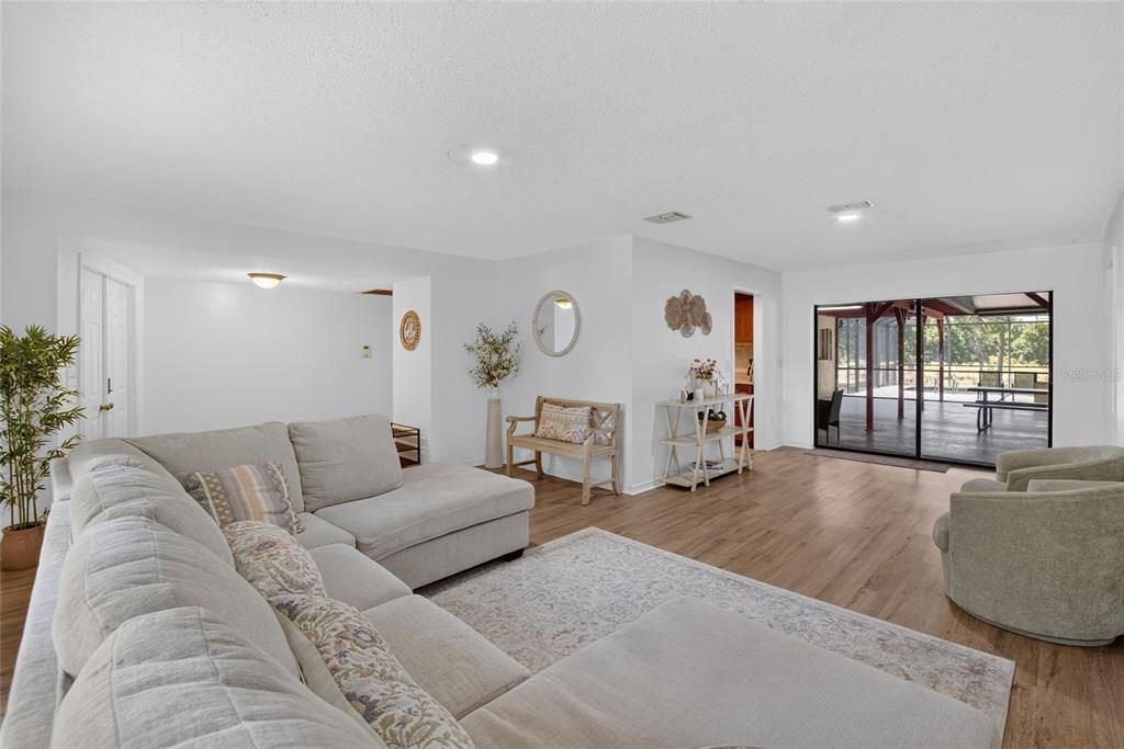 For Sale: $629,000 (4 beds, 3 baths, 2164 Square Feet)