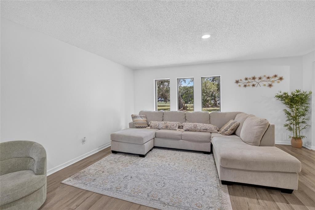 For Sale: $629,000 (4 beds, 3 baths, 2164 Square Feet)