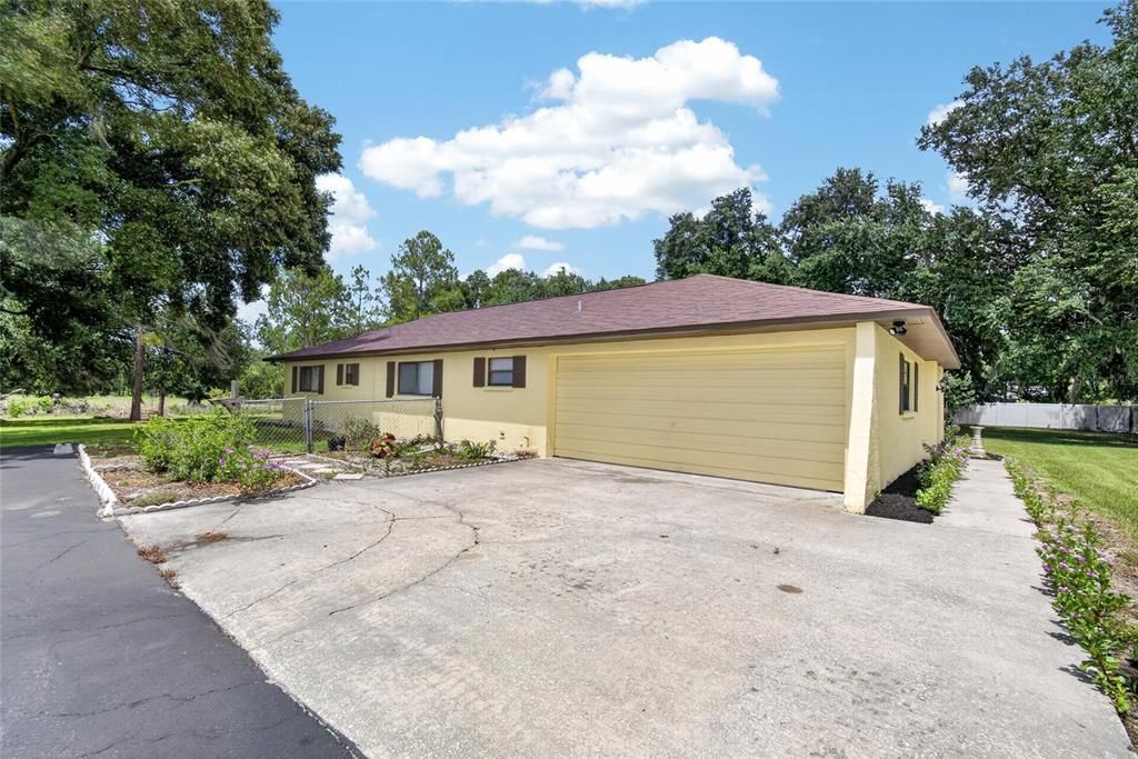 For Sale: $629,000 (4 beds, 3 baths, 2164 Square Feet)