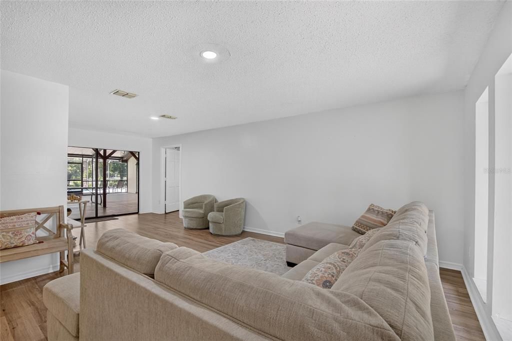 For Sale: $629,000 (4 beds, 3 baths, 2164 Square Feet)