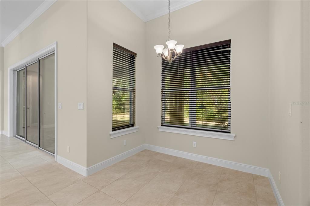 For Sale: $549,900 (4 beds, 2 baths, 2374 Square Feet)
