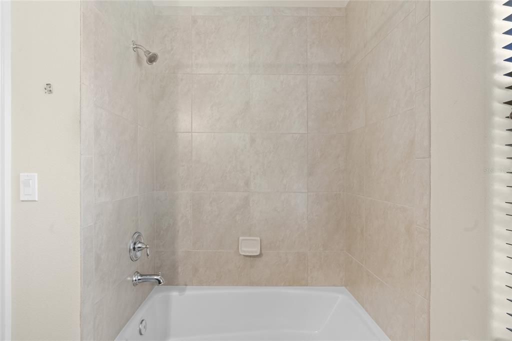 For Sale: $549,900 (4 beds, 2 baths, 2374 Square Feet)