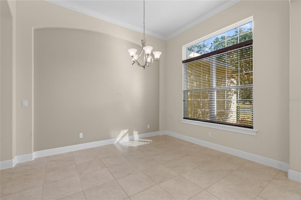 For Sale: $549,900 (4 beds, 2 baths, 2374 Square Feet)