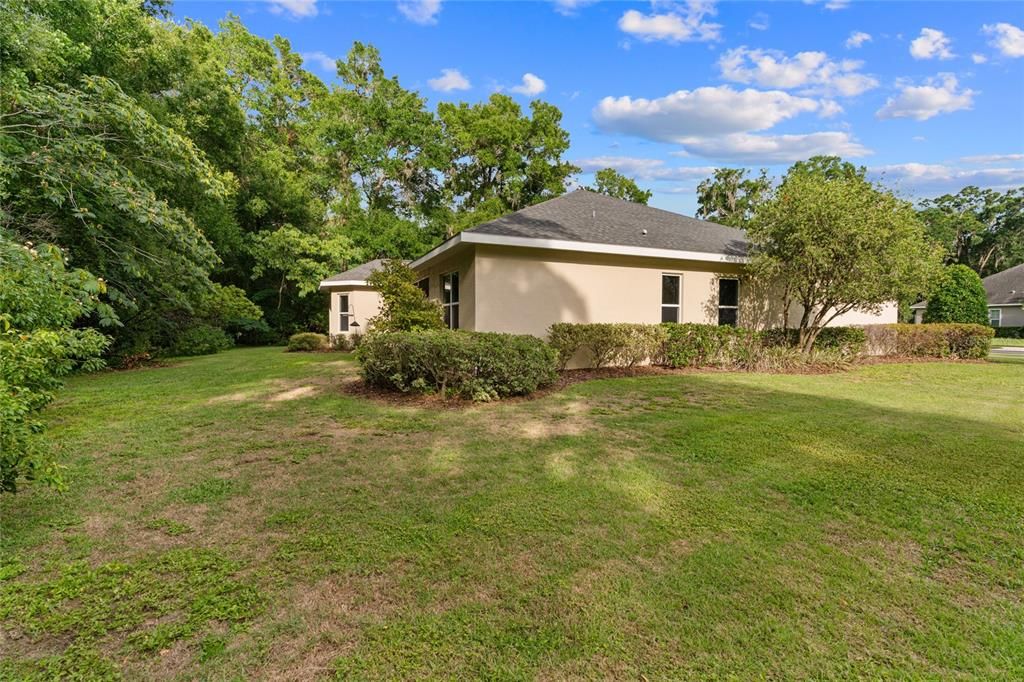 For Sale: $549,900 (4 beds, 2 baths, 2374 Square Feet)