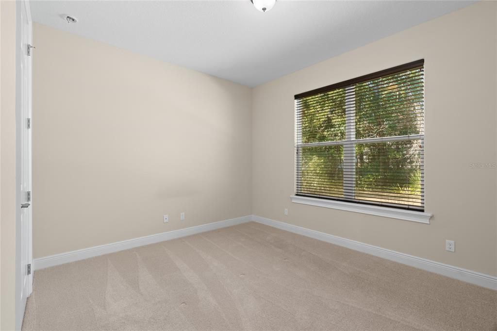 For Sale: $549,900 (4 beds, 2 baths, 2374 Square Feet)