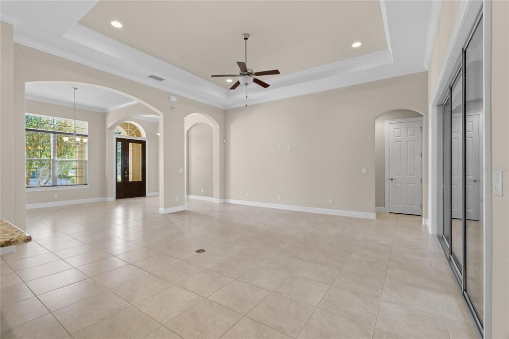 For Sale: $549,900 (4 beds, 2 baths, 2374 Square Feet)