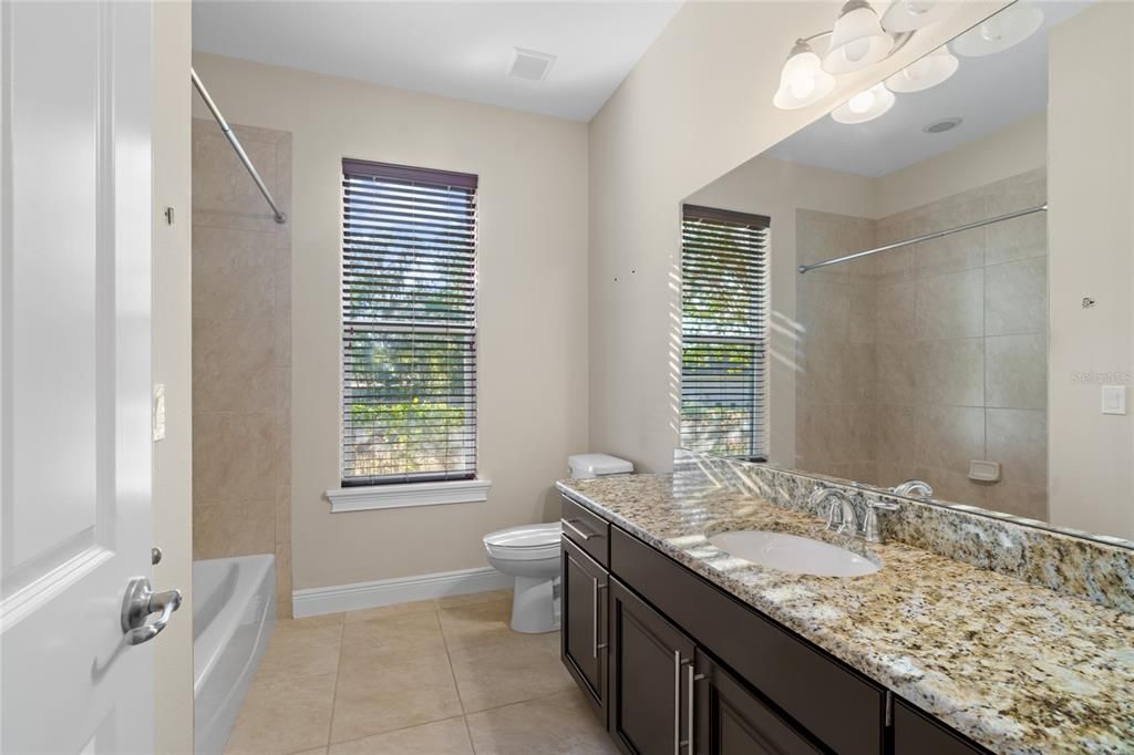 For Sale: $549,900 (4 beds, 2 baths, 2374 Square Feet)