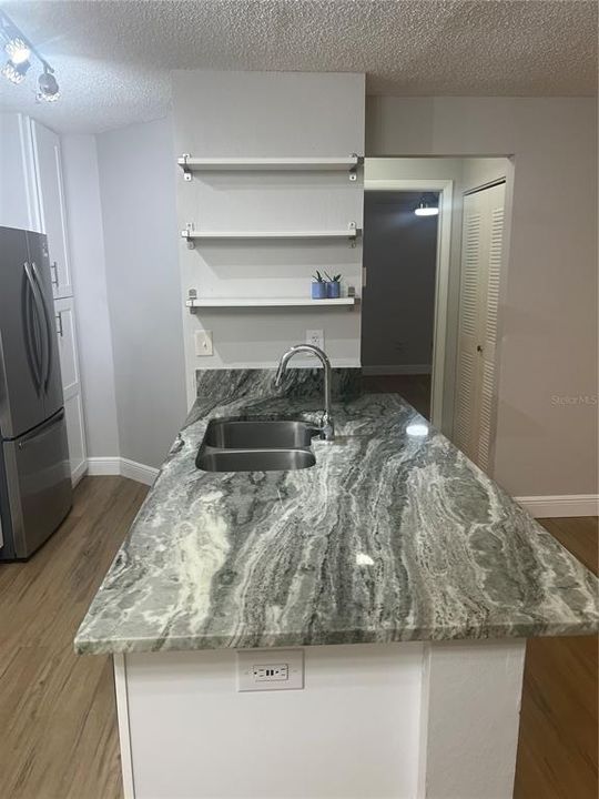 В аренду: $1,695 (2 спален, 2 ванн, 1019 Квадратных фут)