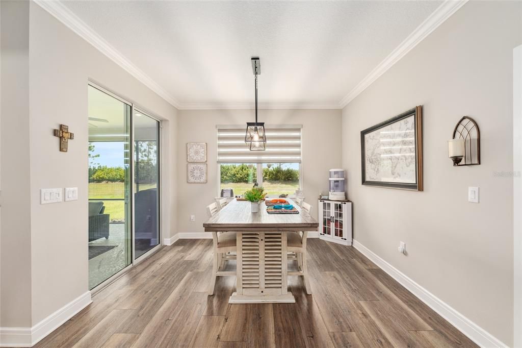 For Sale: $389,900 (3 beds, 2 baths, 1662 Square Feet)