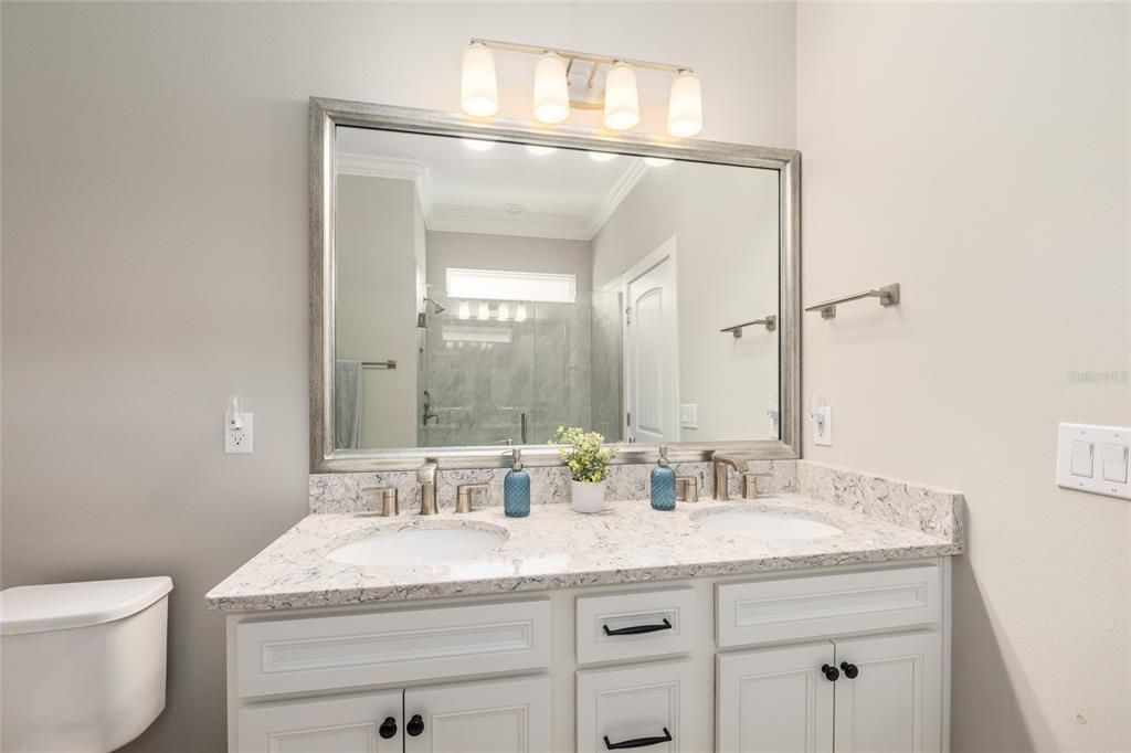 For Sale: $389,900 (3 beds, 2 baths, 1662 Square Feet)