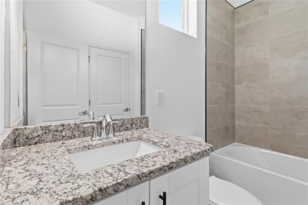 For Sale: $824,900 (6 beds, 4 baths, 3231 Square Feet)