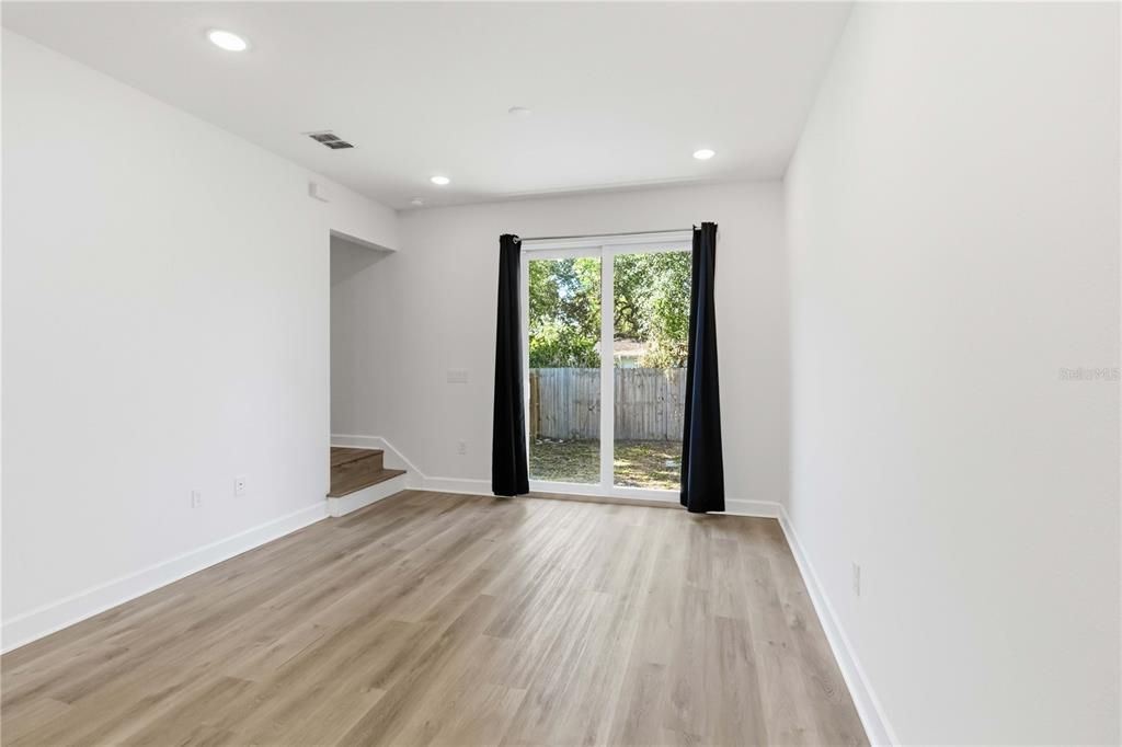 For Sale: $824,900 (6 beds, 4 baths, 3231 Square Feet)