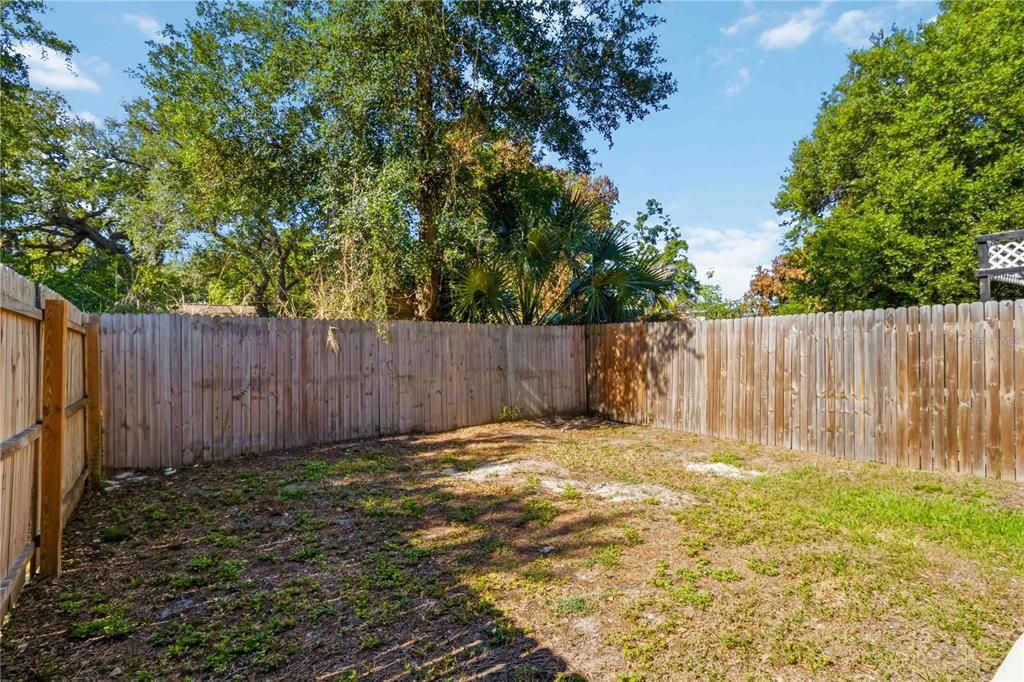 For Sale: $824,900 (6 beds, 4 baths, 3231 Square Feet)
