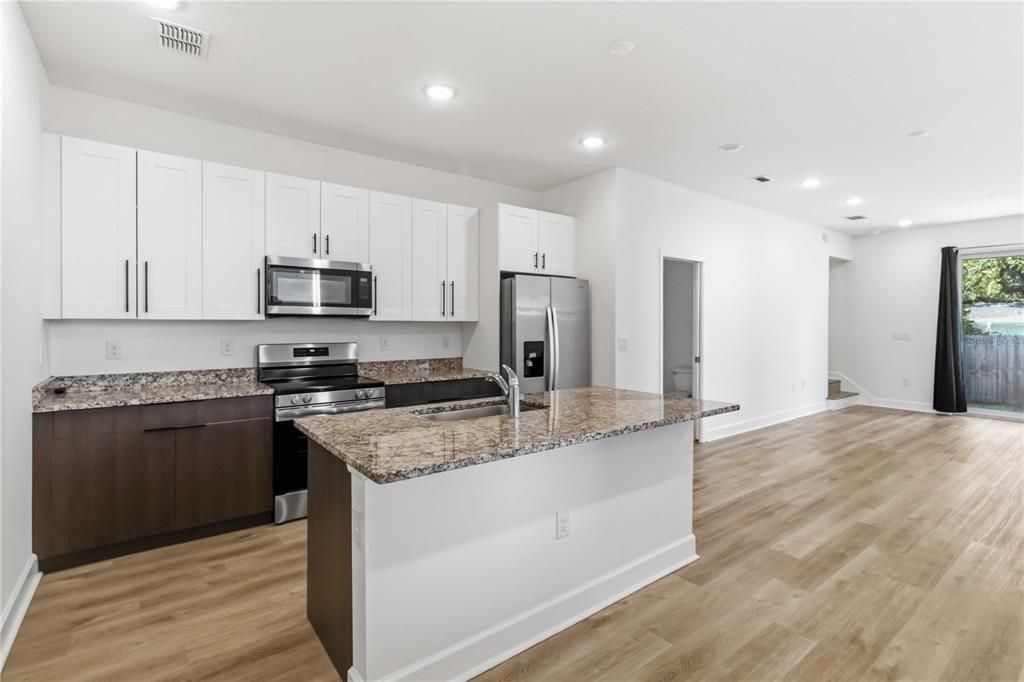For Sale: $824,900 (6 beds, 4 baths, 3231 Square Feet)