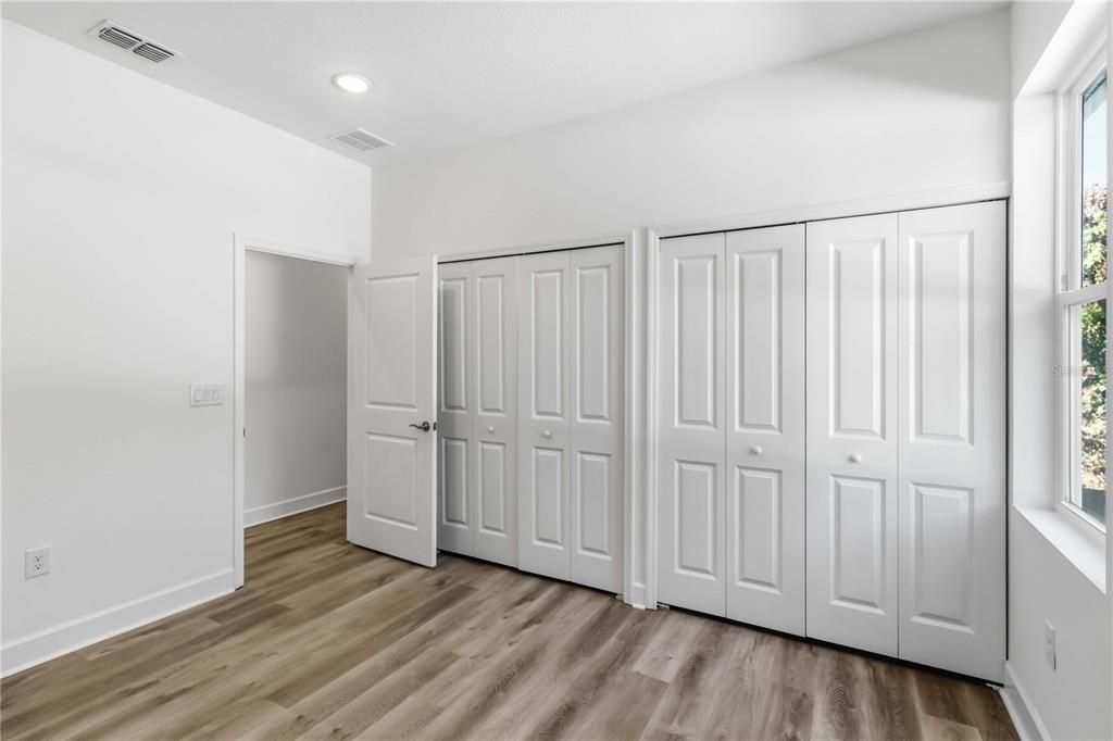 For Sale: $824,900 (6 beds, 4 baths, 3231 Square Feet)