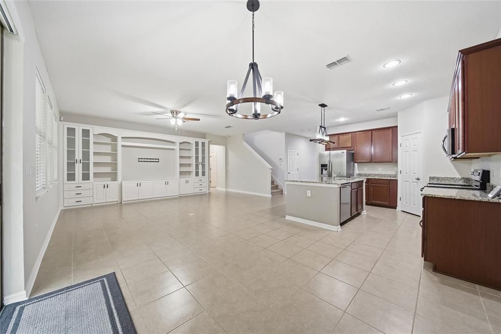 For Sale: $549,000 (5 beds, 4 baths, 3098 Square Feet)
