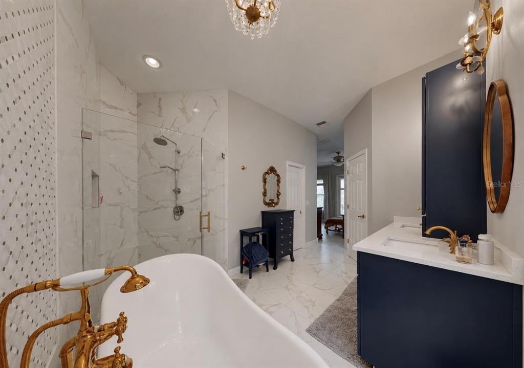 For Sale: $565,000 (3 beds, 2 baths, 1928 Square Feet)
