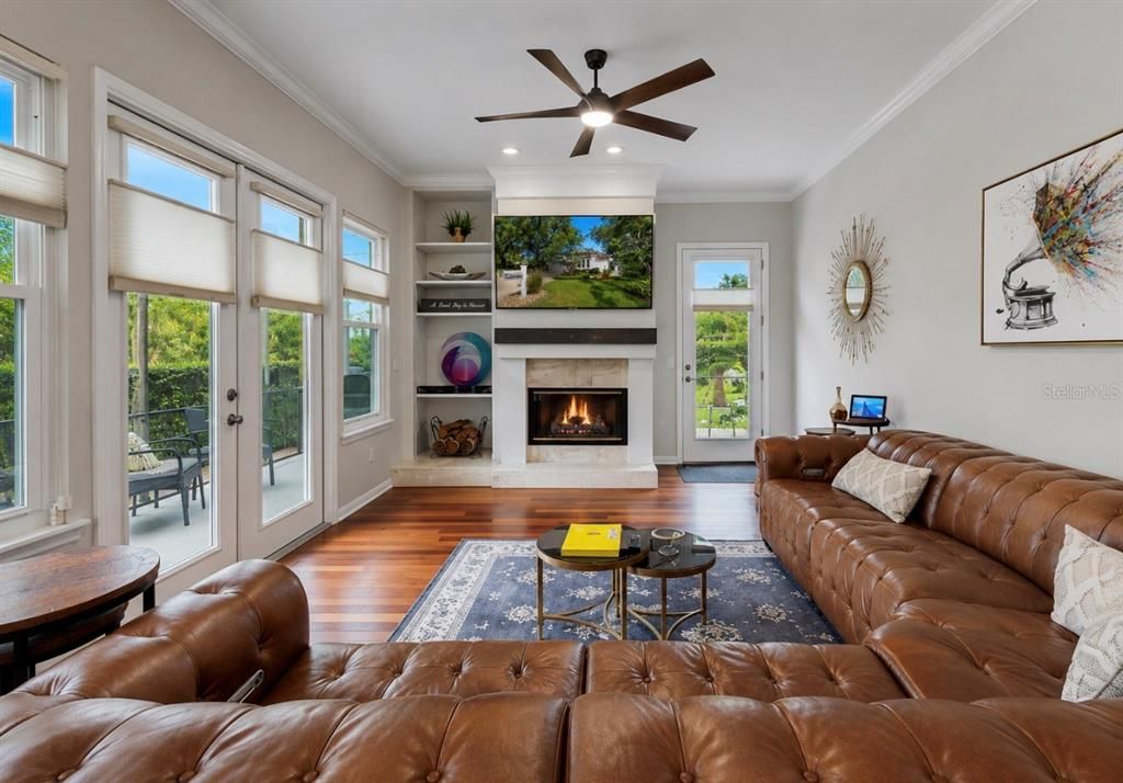 For Sale: $565,000 (3 beds, 2 baths, 1928 Square Feet)
