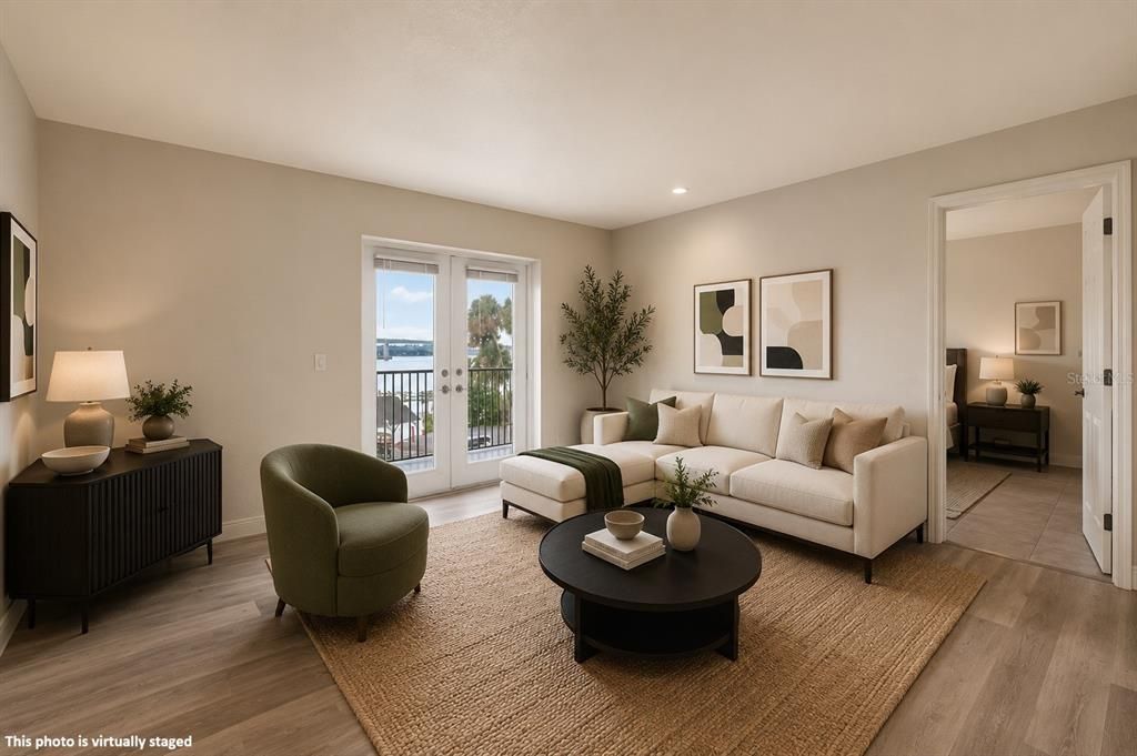 For Sale: $159,000 (2 beds, 2 baths, 970 Square Feet)