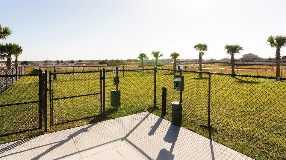 For Sale: $400,000 (4 beds, 3 baths, 2006 Square Feet)