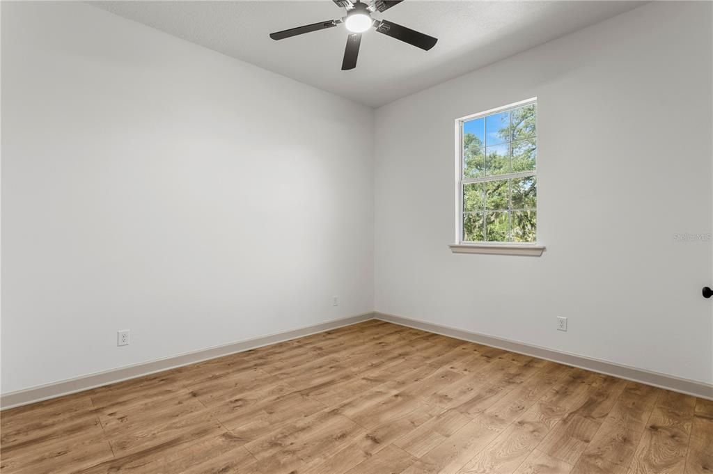 For Sale: $899,000 (4 beds, 3 baths, 4101 Square Feet)