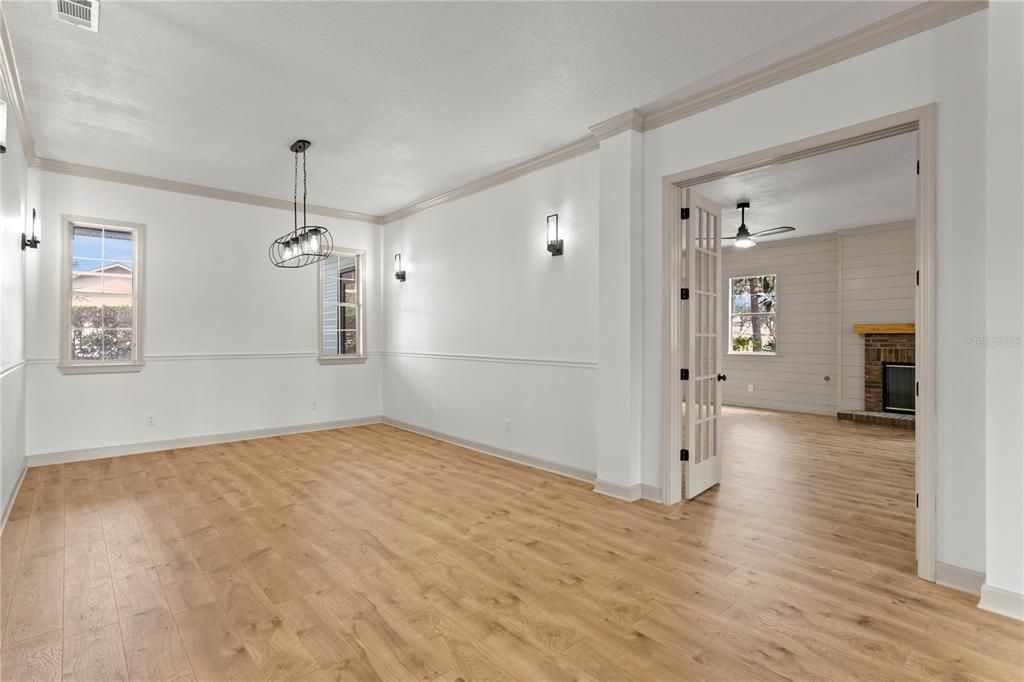 For Sale: $899,000 (4 beds, 3 baths, 4101 Square Feet)