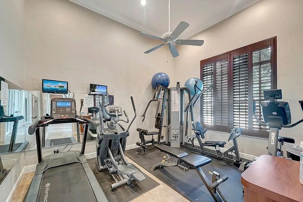 En Venta: $329,900 (3 camas, 2 baños, 2014 Pies cuadrados)