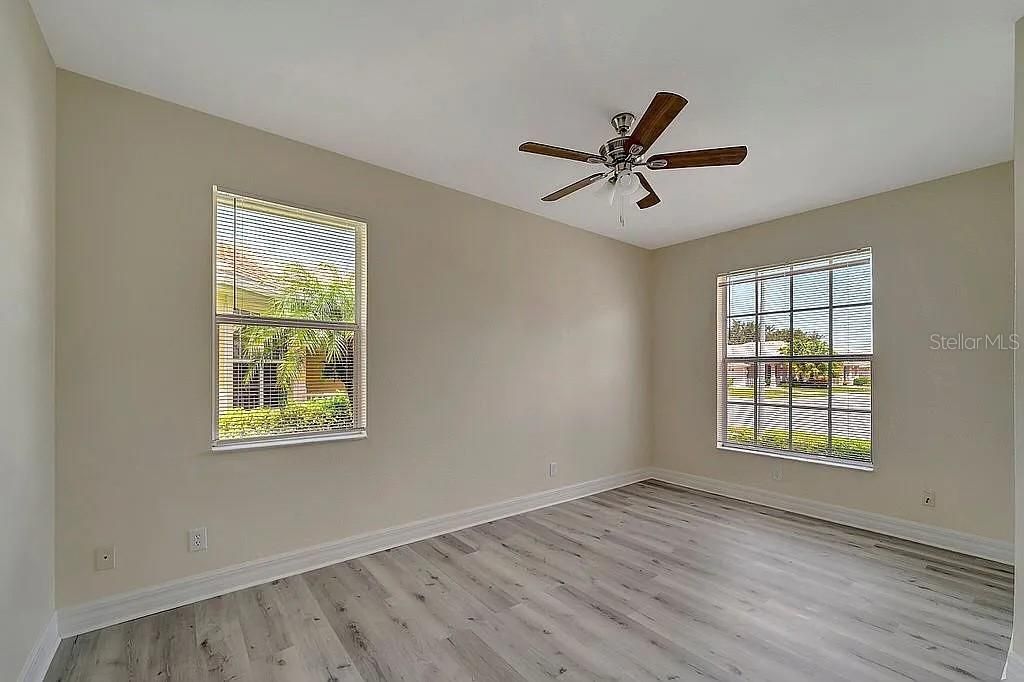 En Venta: $329,900 (3 camas, 2 baños, 2014 Pies cuadrados)