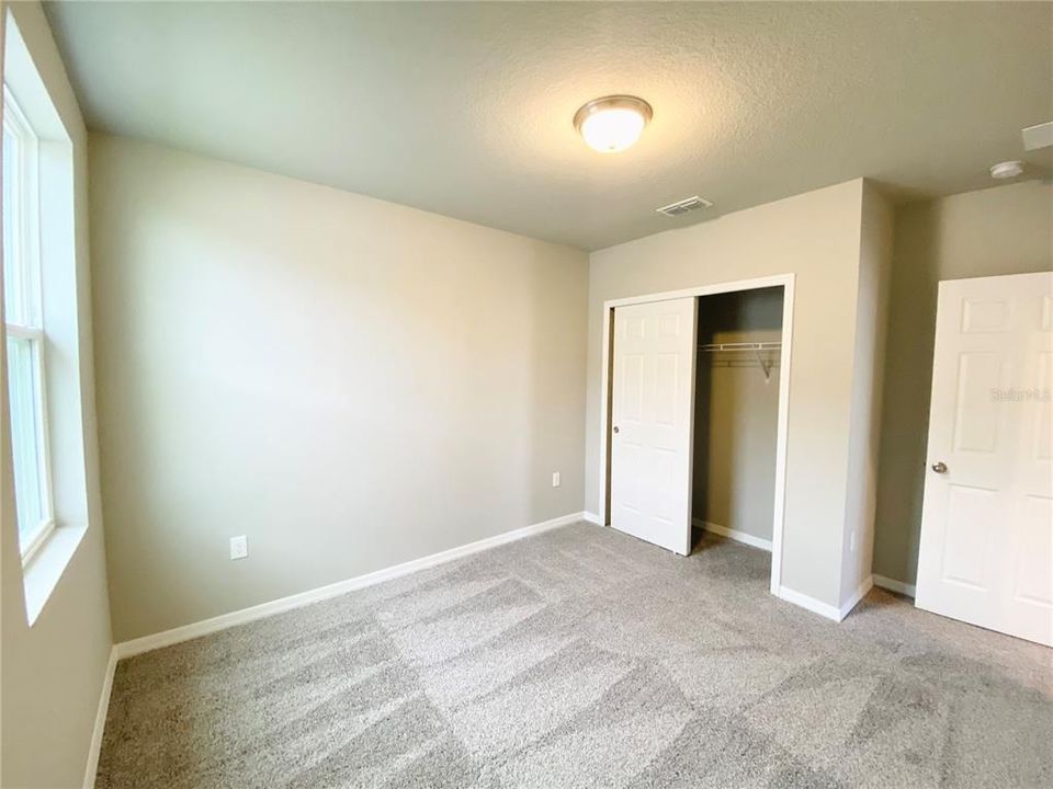 En Renta: $2,295 (4 camas, 2 baños, 1828 Pies cuadrados)