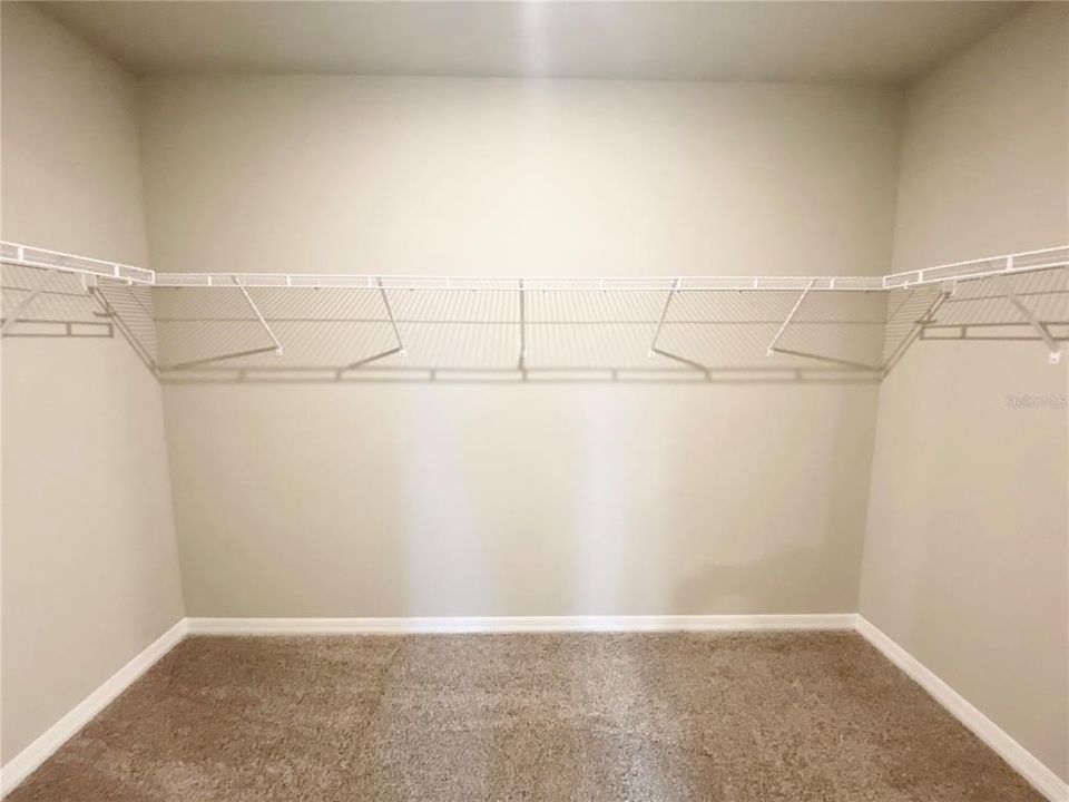 En Renta: $2,295 (4 camas, 2 baños, 1828 Pies cuadrados)