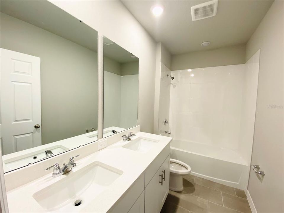 En Renta: $2,295 (4 camas, 2 baños, 1828 Pies cuadrados)