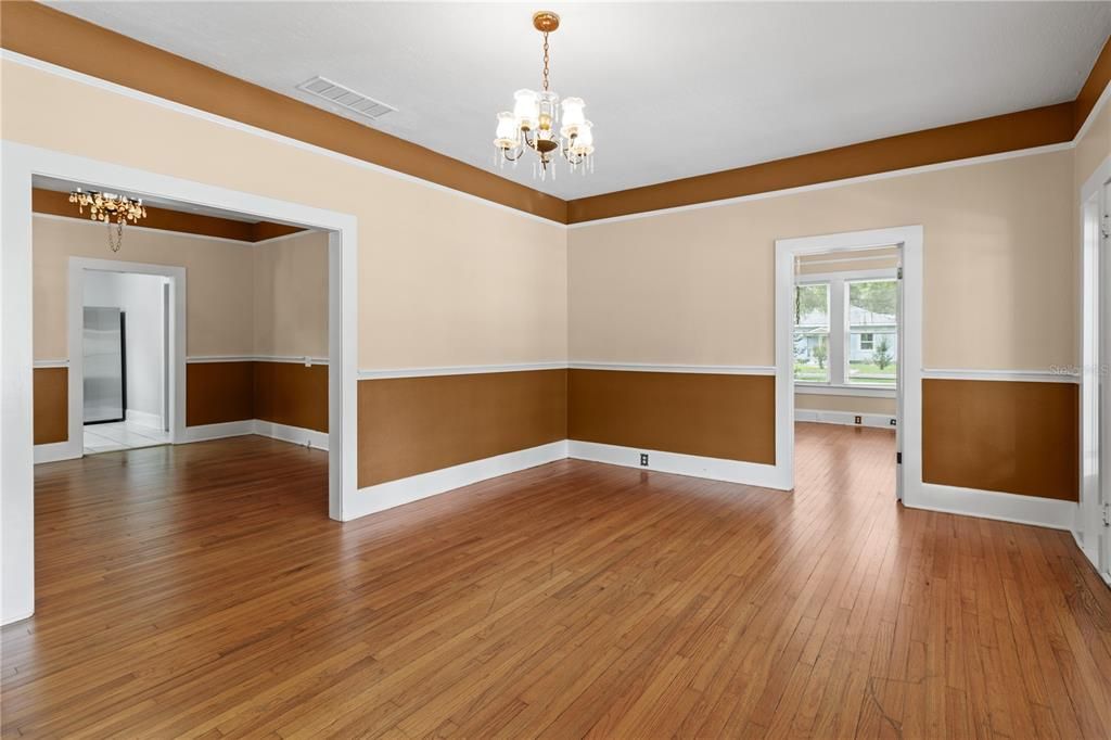 For Sale: $475,000 (3 beds, 2 baths, 1781 Square Feet)