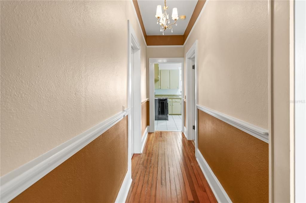For Sale: $475,000 (3 beds, 2 baths, 1781 Square Feet)