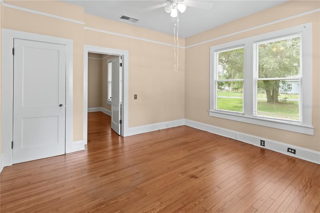 For Sale: $475,000 (3 beds, 2 baths, 1781 Square Feet)