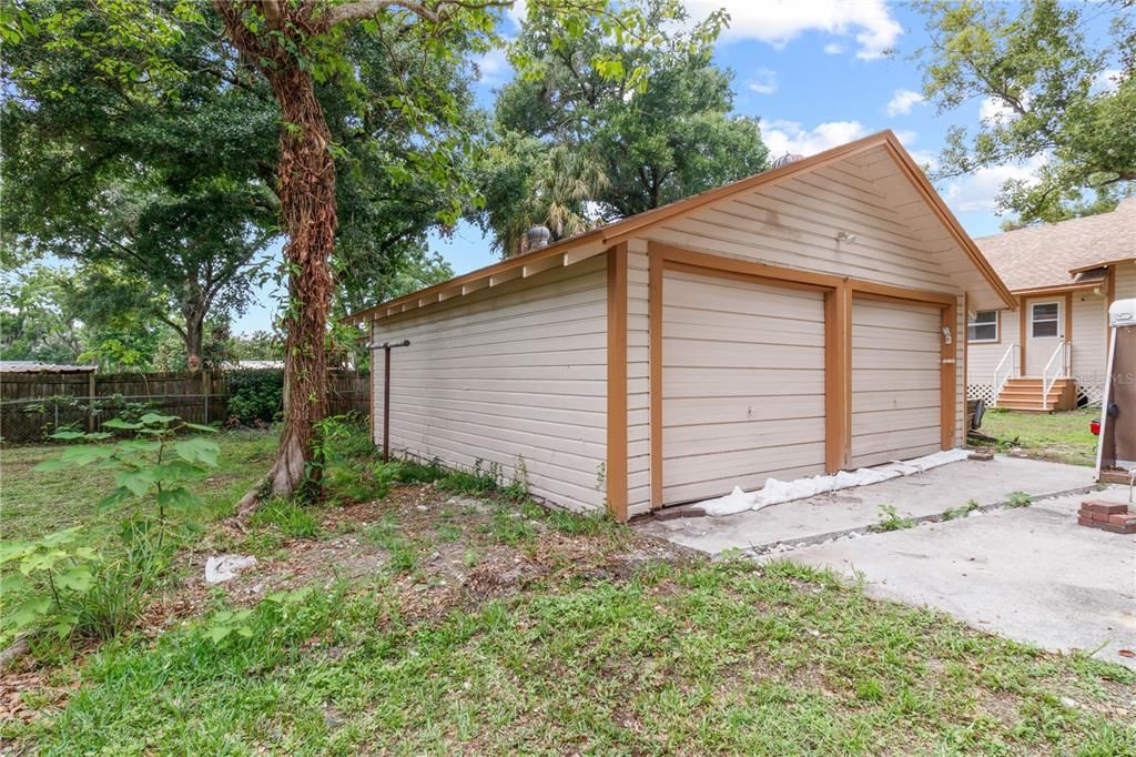 For Sale: $475,000 (3 beds, 2 baths, 1781 Square Feet)
