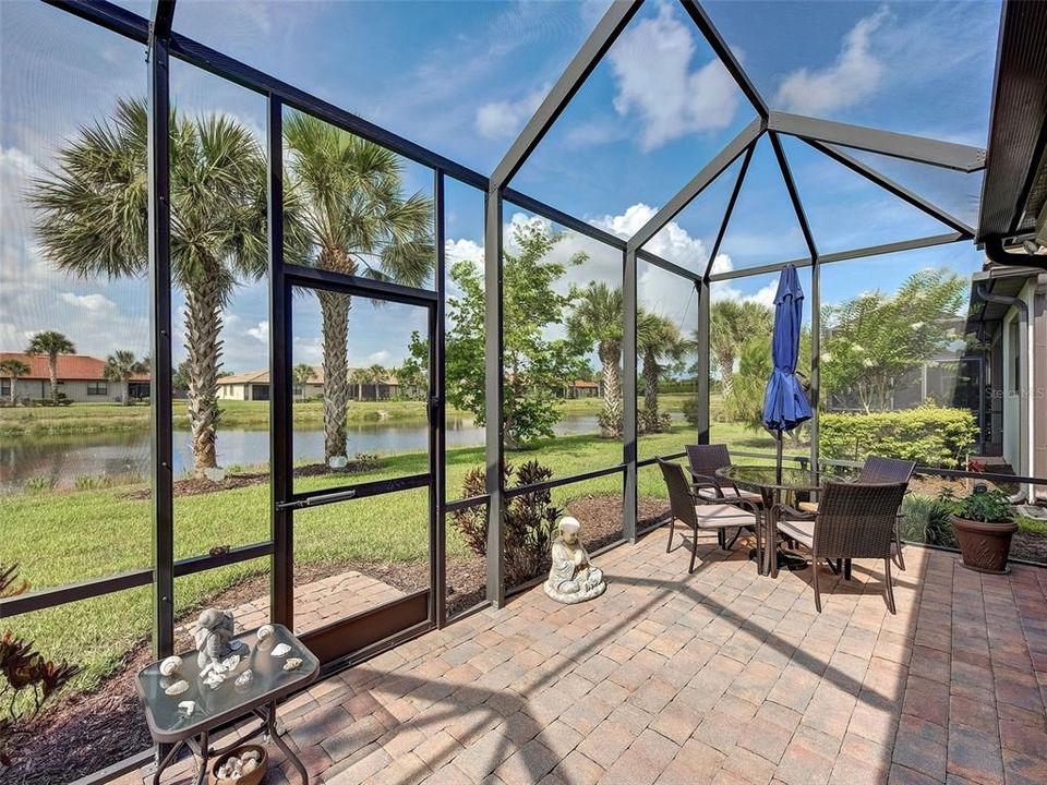 For Sale: $429,000 (2 beds, 2 baths, 1437 Square Feet)