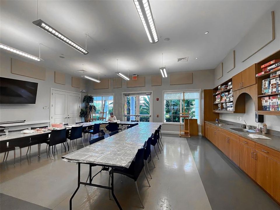 For Sale: $429,000 (2 beds, 2 baths, 1437 Square Feet)
