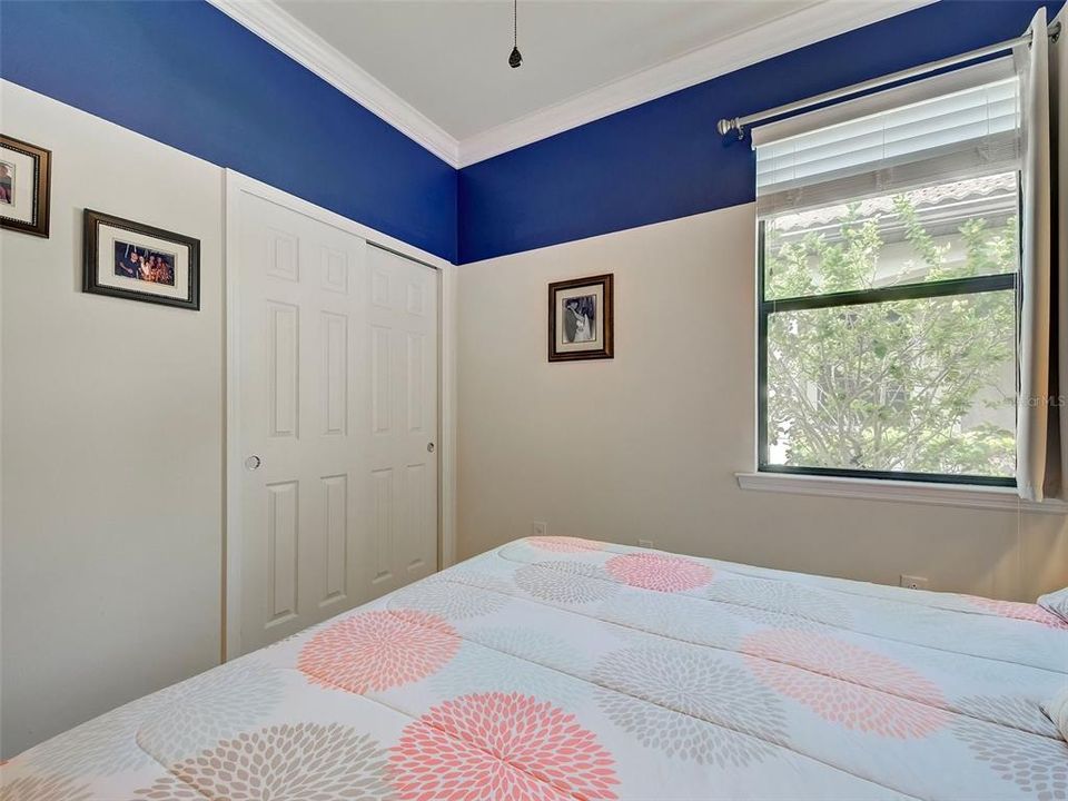 For Sale: $429,000 (2 beds, 2 baths, 1437 Square Feet)