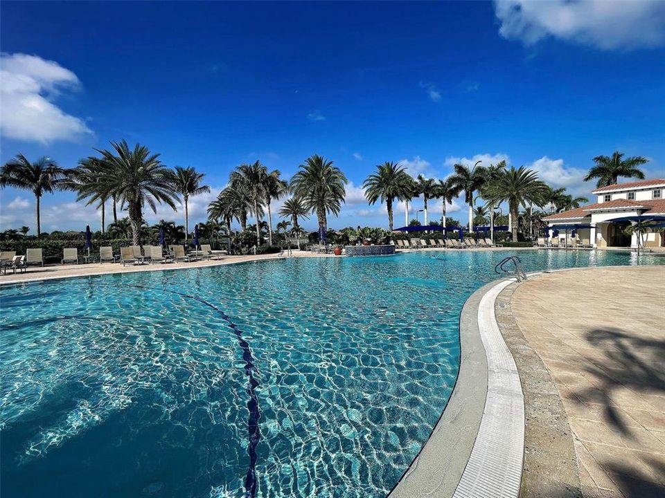 For Sale: $429,000 (2 beds, 2 baths, 1437 Square Feet)