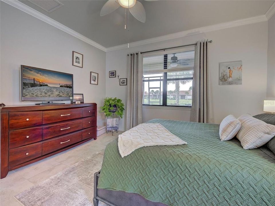For Sale: $429,000 (2 beds, 2 baths, 1437 Square Feet)