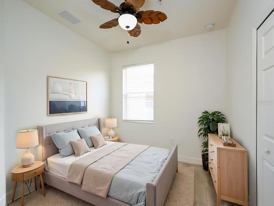 For Rent: $2,000 (3 beds, 2 baths, 1346 Square Feet)