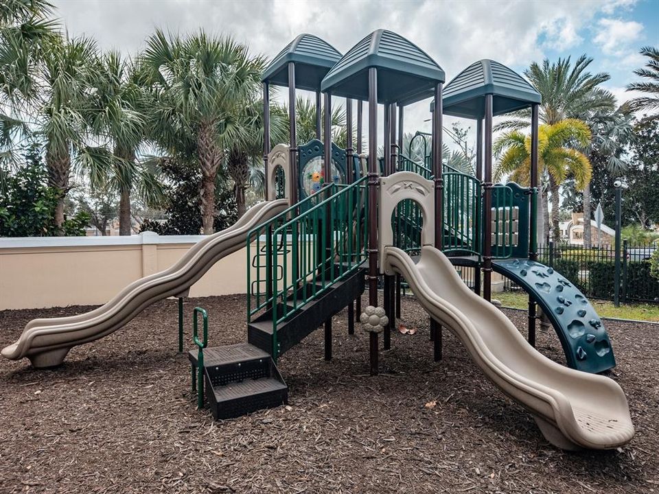 For Rent: $2,000 (3 beds, 2 baths, 1346 Square Feet)