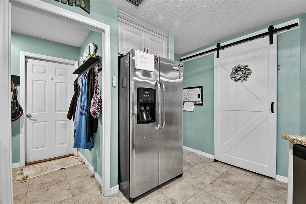 For Sale: $342,900 (3 beds, 2 baths, 1761 Square Feet)